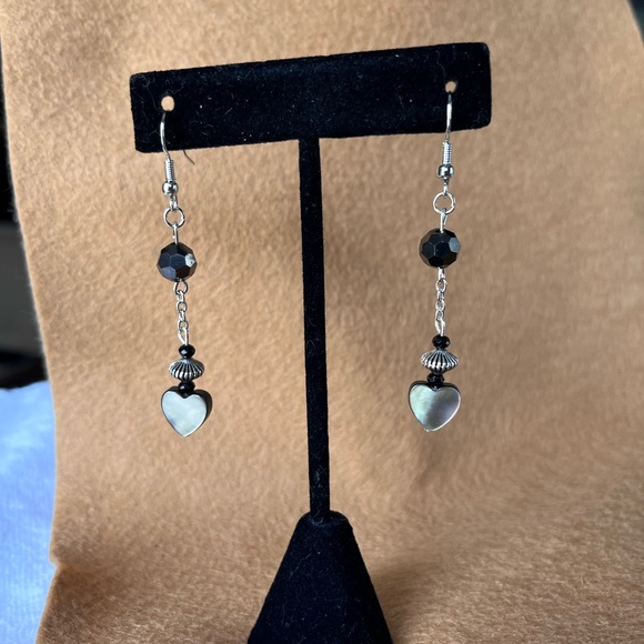 🖤Handmade Earrings 🖤 - Picture 4 of 10